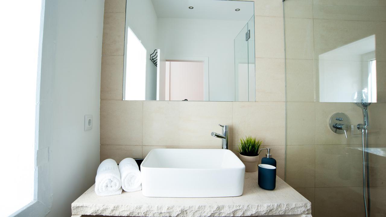 Gs Chiado Boutique Studios & Suites Lisbon Exterior photo