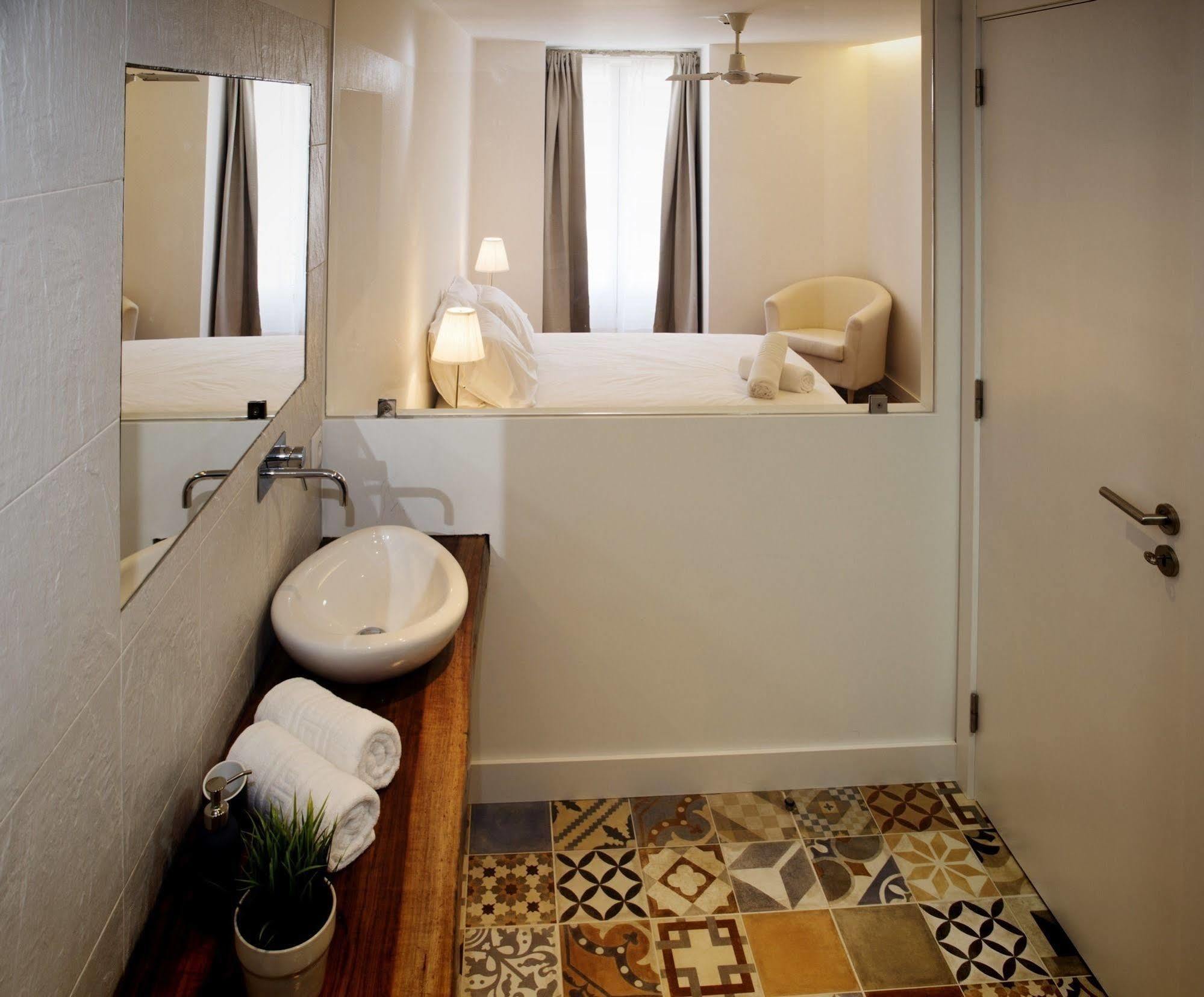 Gs Chiado Boutique Studios & Suites Lisbon Exterior photo