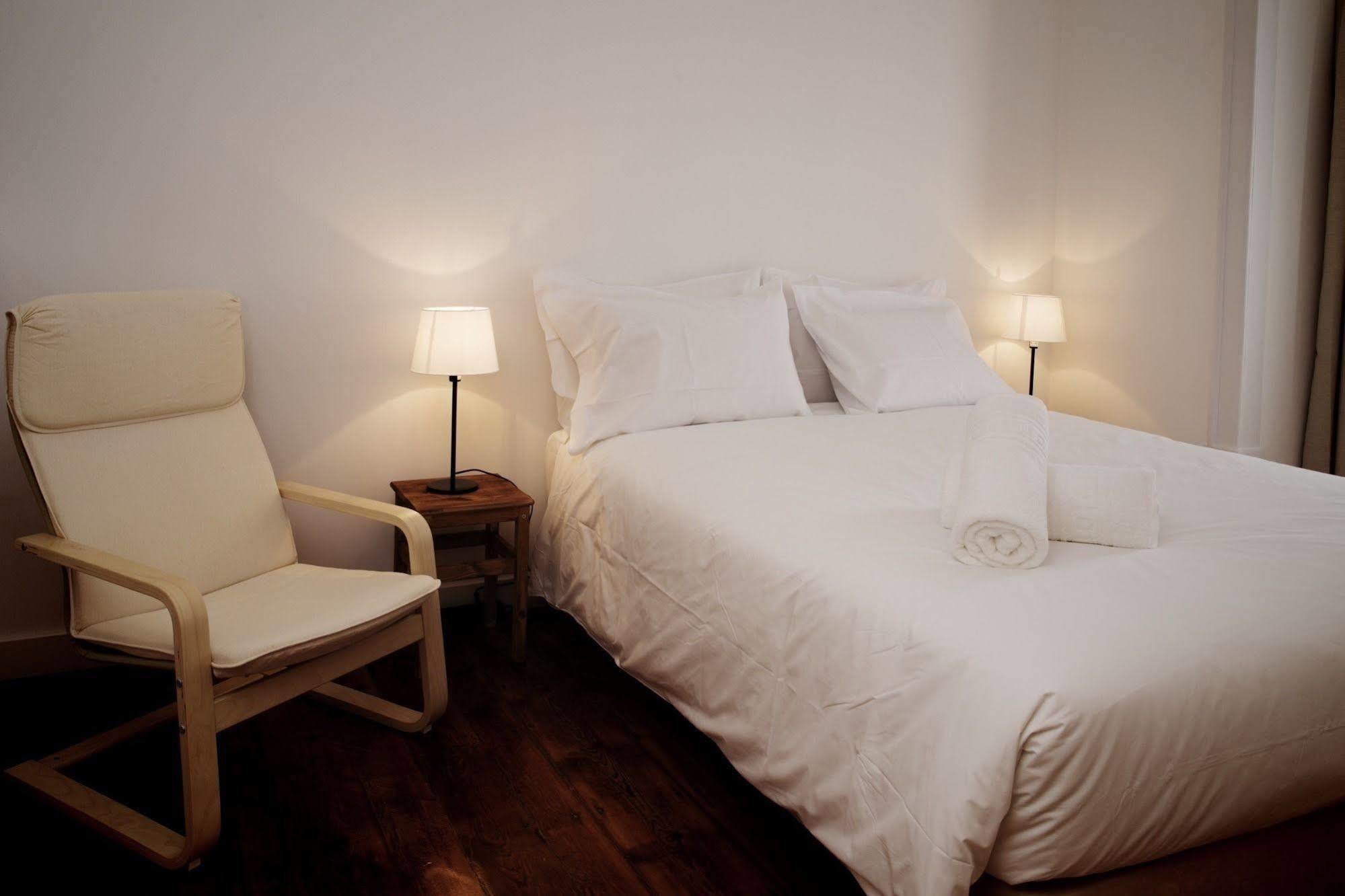 Gs Chiado Boutique Studios & Suites Lisbon Exterior photo